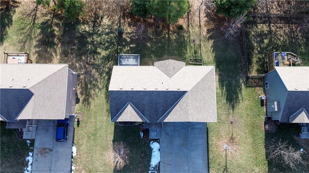 100 SE Hanging Garden Street