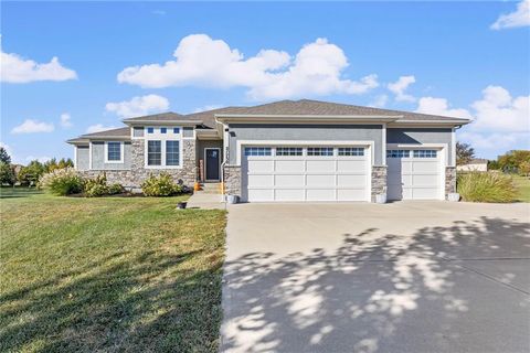 21750 Burr Oak Circle Paola KS 66071