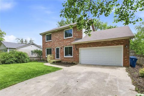 Tiny photo for 417 N Ridge Avenue, Liberty, MO 64068 (MLS # 2618700)