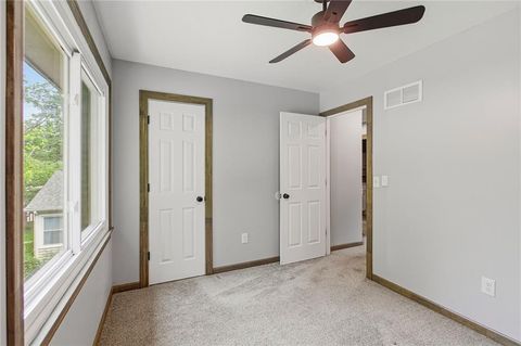 Tiny photo for 417 N Ridge Avenue, Liberty, MO 64068 (MLS # 2618700)