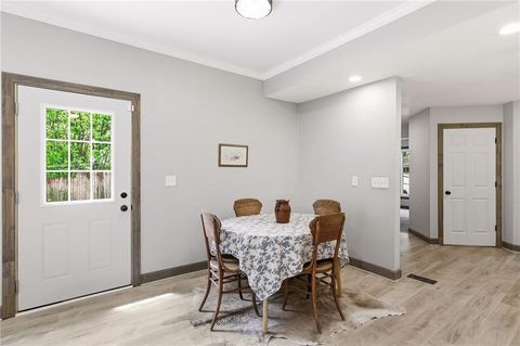 Tiny photo for 417 N Ridge Avenue, Liberty, MO 64068 (MLS # 2618700)
