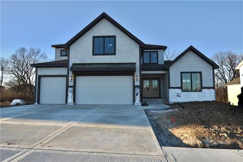 7644 N Booth Avenue Kansas City MO 64158