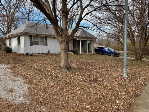 10802 Bennington Avenue Kansas City MO 64134