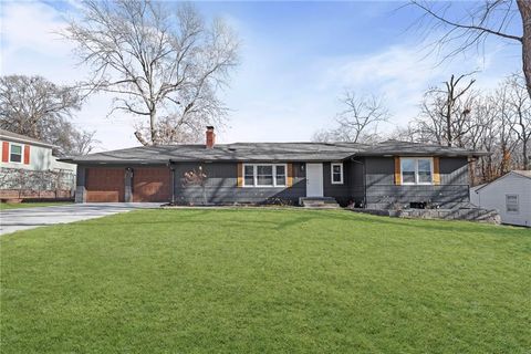 9705 Madison Avenue, Kansas City, MO 64114 - MLS#: 2595602