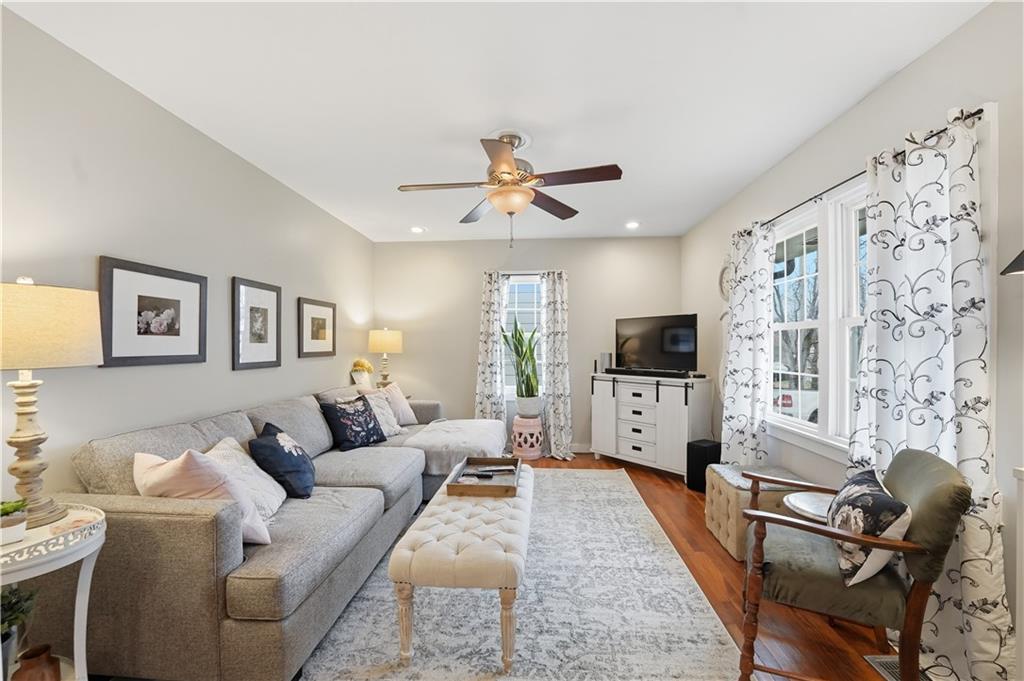 2916 S Northern Boulevard