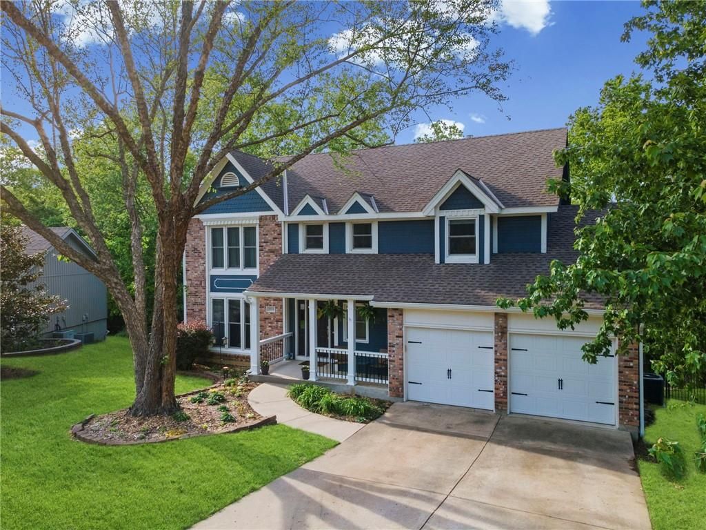 Photo of 3014 NW 57th Terrace, Kansas City, MO 64151 (MLS # 2617198)