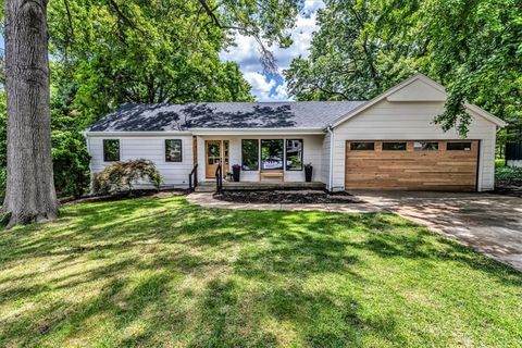 4915 W 63rd Terrace Prairie Village KS 66208