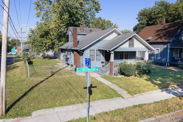 735 SW LINDENWOOD AVE, TOPEKA, KS 66606 - Image 9a54d6def46bc33ebf8ab75764fca3ea/1292270379