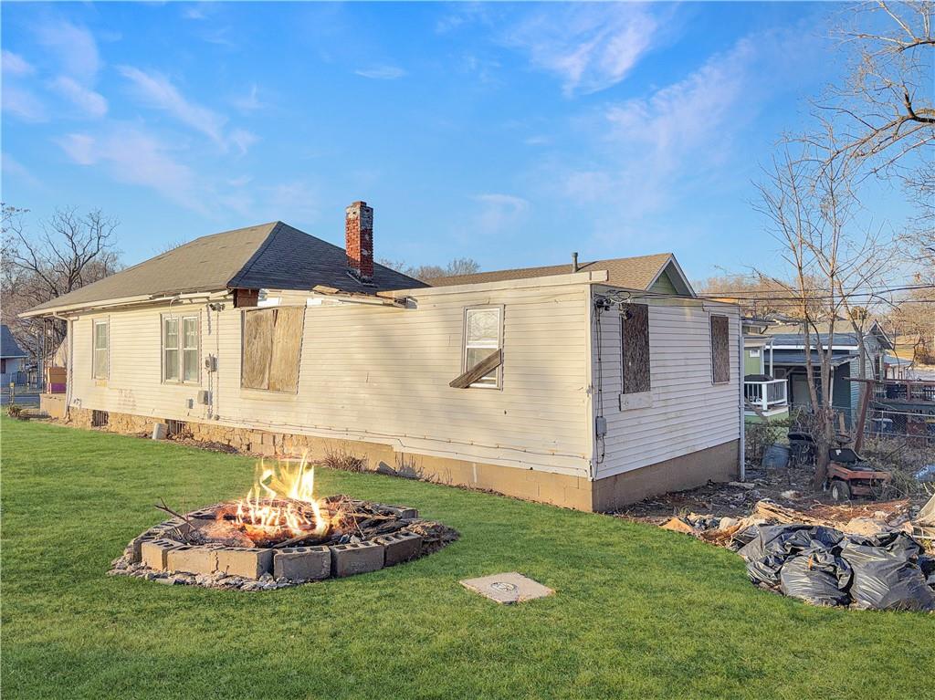 3023 Cleveland Avenue