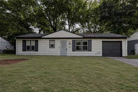 Photo of 11303 Donnelly Avenue, Kansas City, MO 64134 (MLS # 2637024)