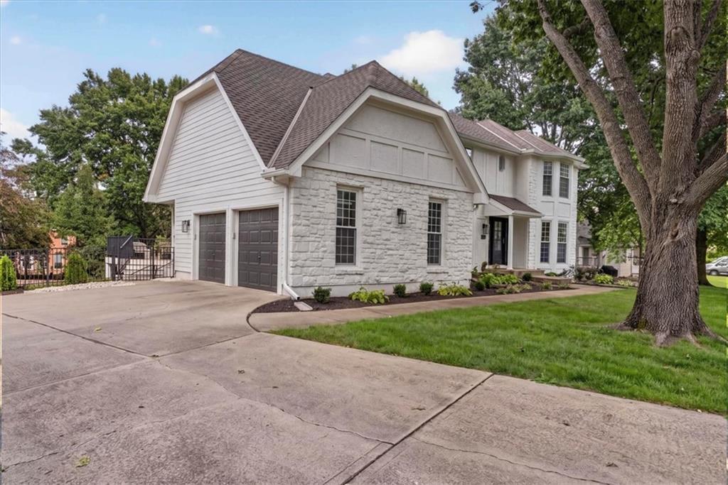 3688 W 127th Place