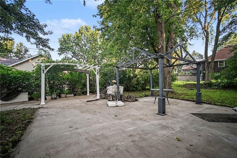 Tiny photo for 420 Glendale Road, Liberty, MO 64068 (MLS # 2638425)