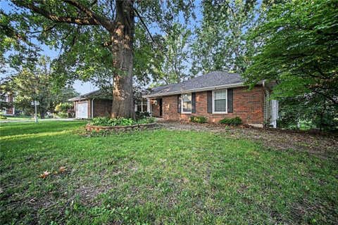 Tiny photo for 420 Glendale Road, Liberty, MO 64068 (MLS # 2638425)