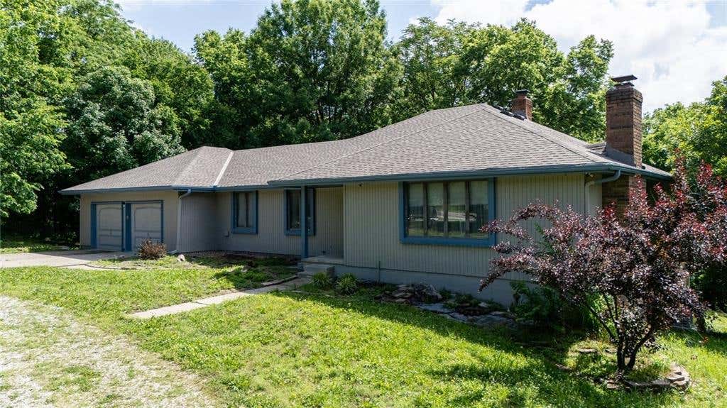 Photo of 17635 Stubbs Station Road, Camden Point, MO 64018 (MLS # 2621573)