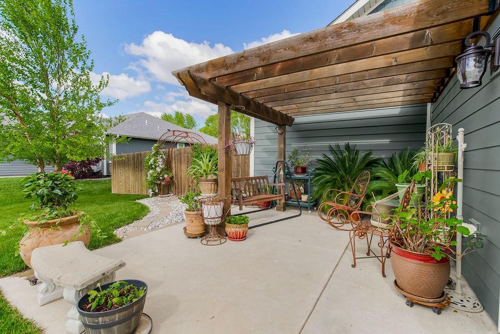 1733 S Chestnut Street