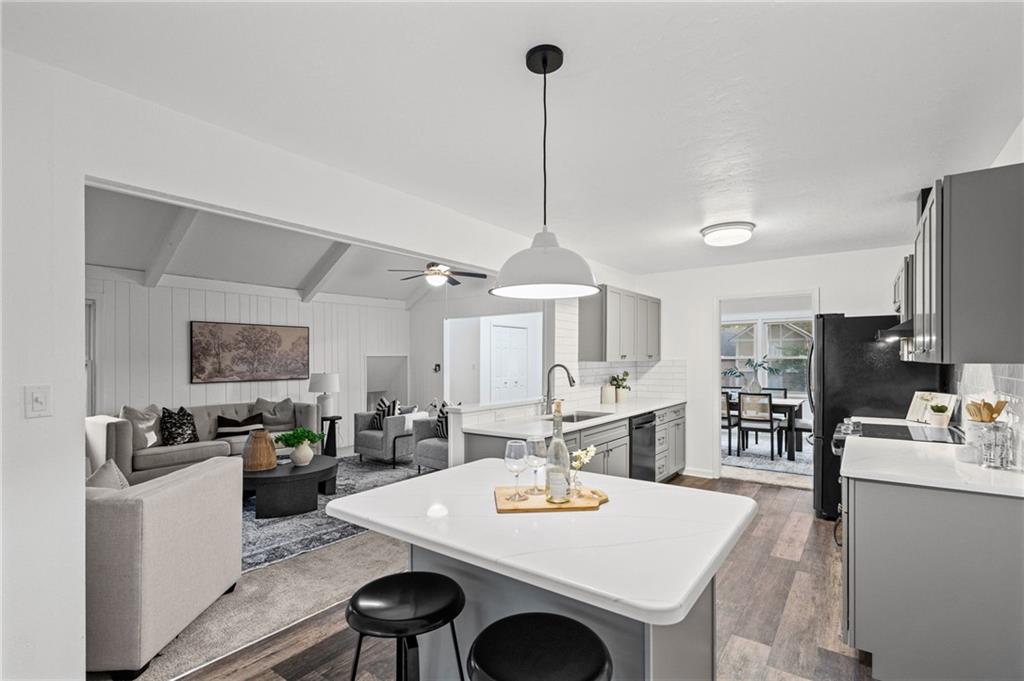 2800 S Cochise Drive