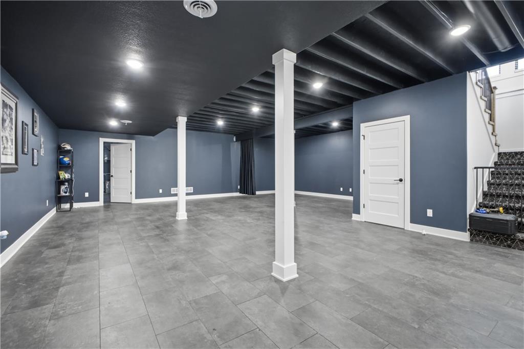 St Joseph, Missouri, 64507, United States, 5 Bedrooms Bedrooms, ,5 BathroomsBathrooms,Residential,Active,2007340