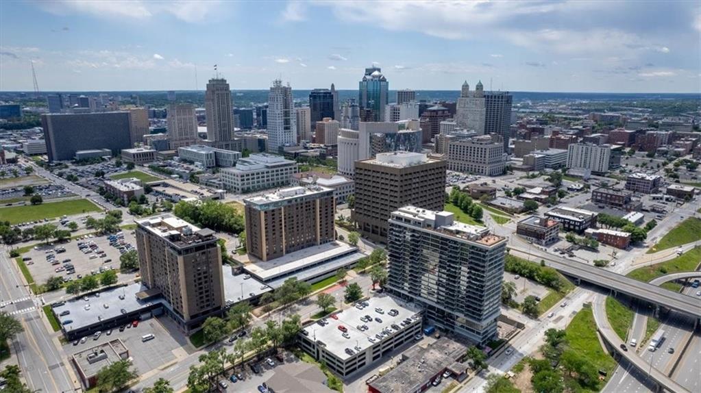 600 E Admiral Boulevard 605