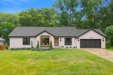MLS: 2612608