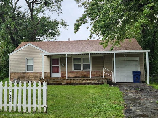 7024 HUNTER ST, RAYTOWN, MO 64133 - Image 9b9fa14e8cdcf3a9ce8bba77924aaad7/4062301975