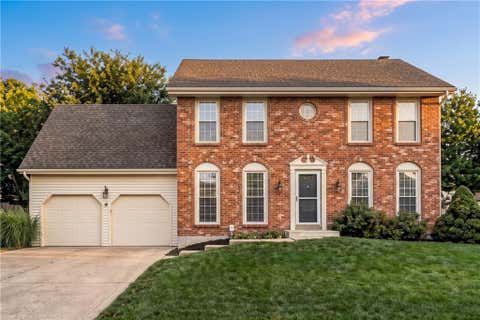 Photo of 3907 NE Clearbrook Drive, Lees Summit, MO 64064 (MLS # 2637845)