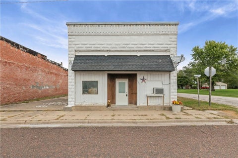 Photo of 126 E Central Street, Richmond, KS 66080 (MLS # 2648076)