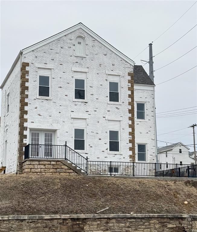 Similar Properties