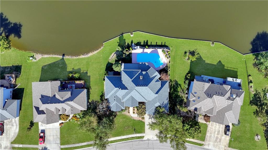 1227 Pembrooke Drive