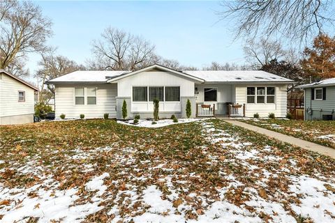 1809 Grand Avenue Leavenworth KS 66048