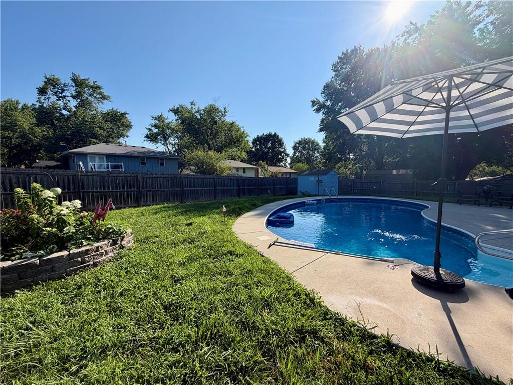 417 SW PARKWOOD Drive