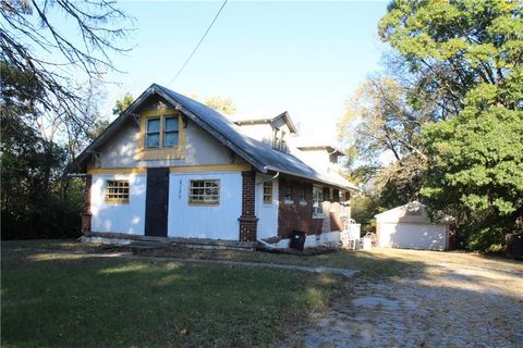 5130 Muncie Drive Kansas City KS 66102