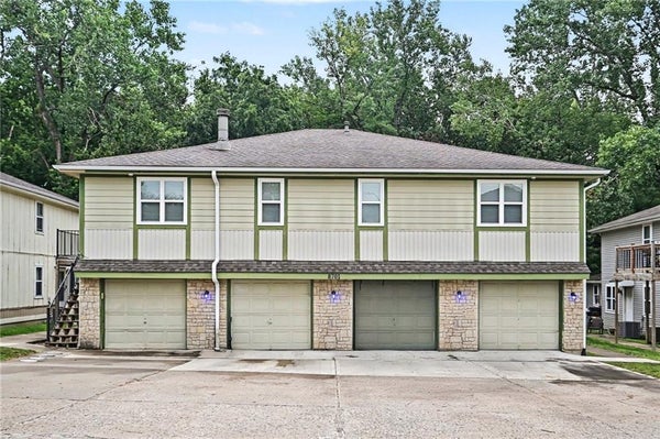 8701 NW 82ND ST, KANSAS CITY, MO 64152 - Image 9c8b178e842cc5f73b89ec3bcfbfe1fa/4285735451