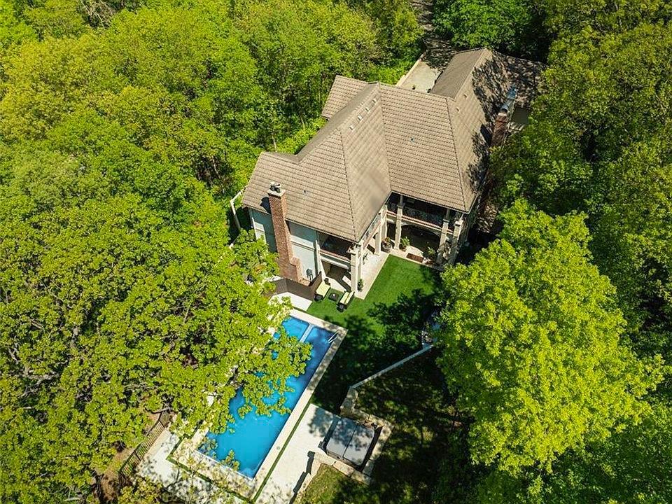1149 Nottingham Drive