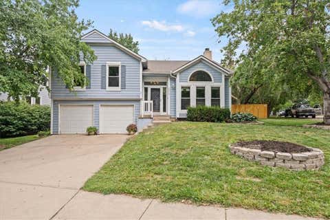 Photo of 22012 W 48th Street, Shawnee, KS 66226 (MLS # 2637033)