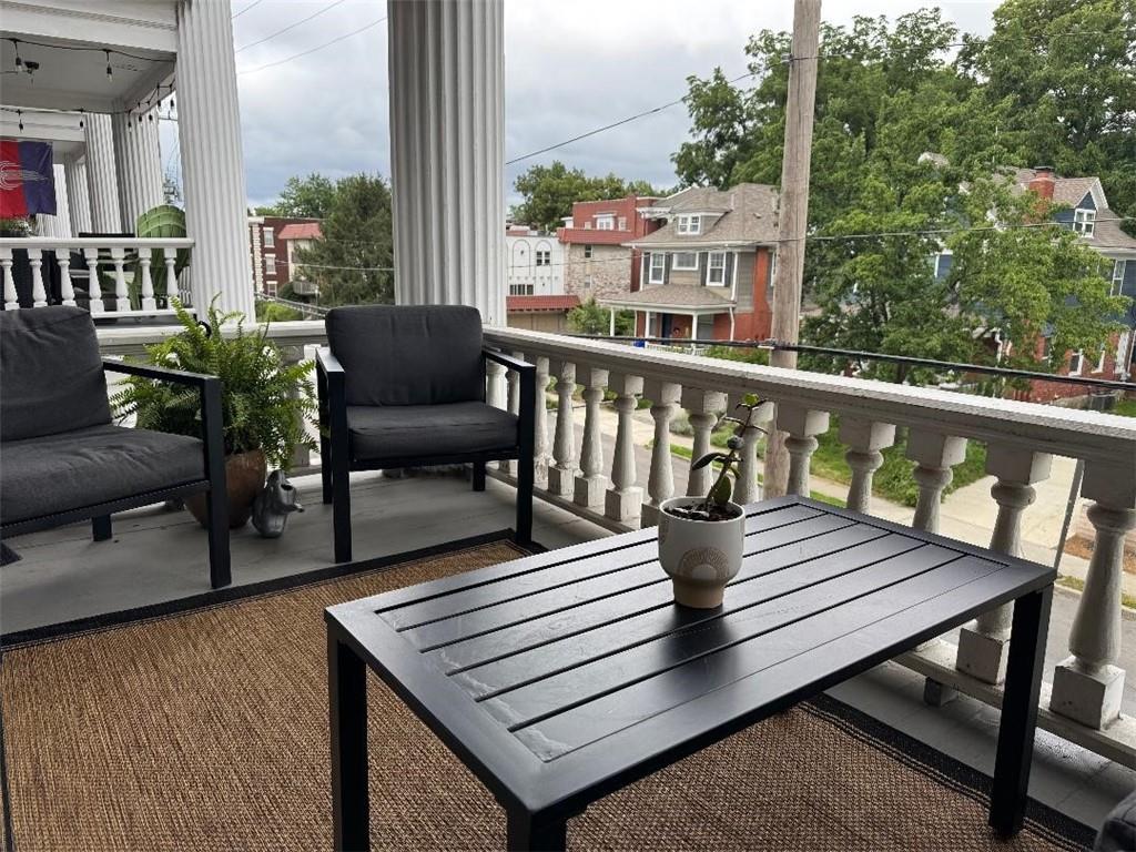 311 E 43rd Street 2W