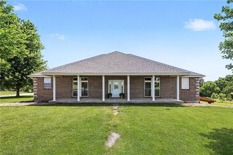 Photo of 31005 Nottingham Lane, Lawson, MO 64062 (MLS # 2623730)