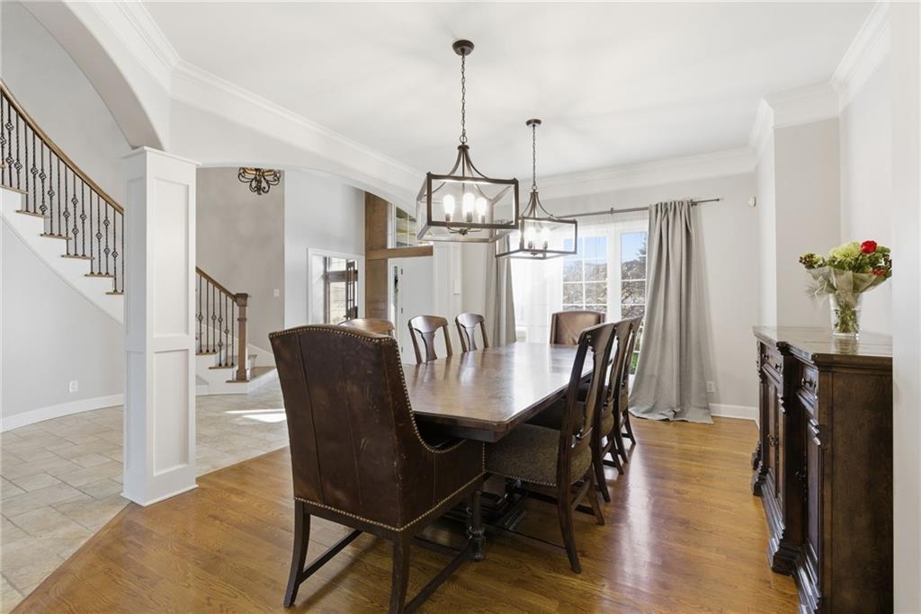 1729 NE Woodland Shores Court