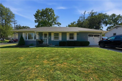 Photo of 1703 Seneca Street, Leavenworth, KS 66048 (MLS # 2640875)