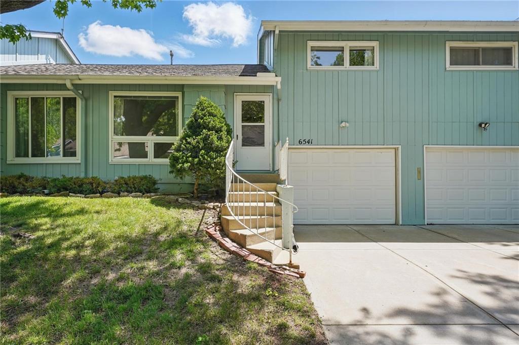 6541 W 49th Street