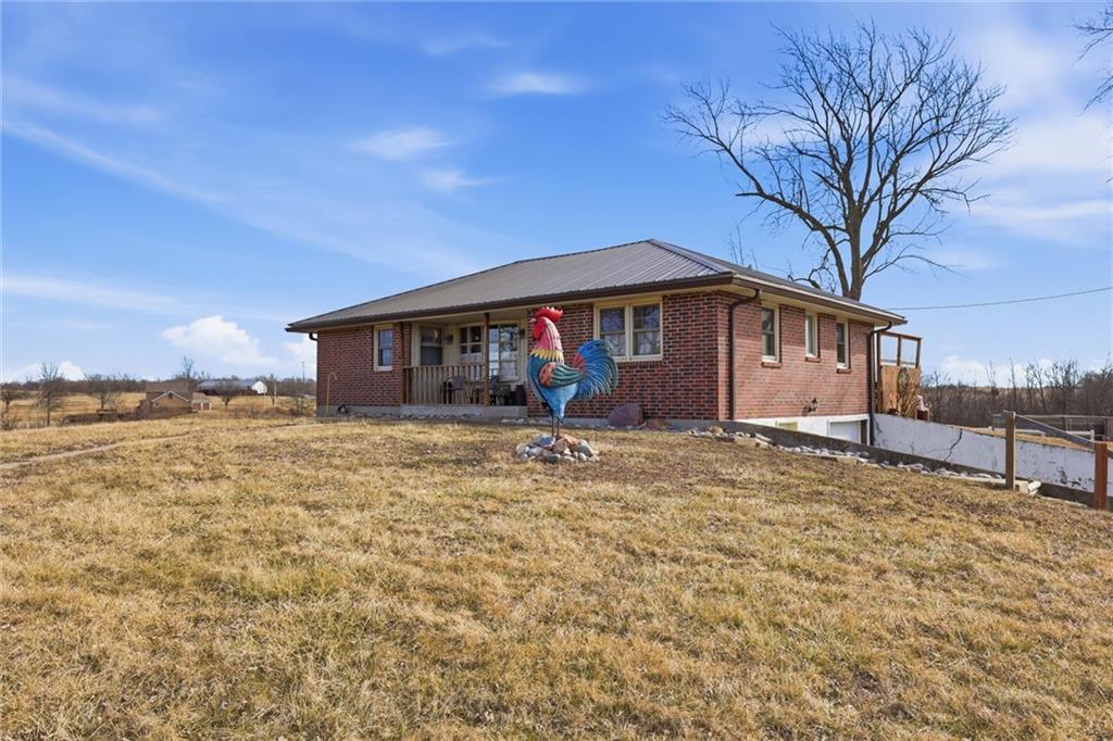 Welcome Home!  Beautiful Acreage!