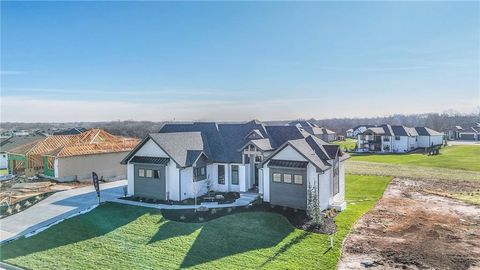 561 South Shore Drive Lake Winnebago MO 64034