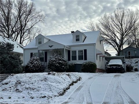 3214 Penn Street St Joseph MO 64507