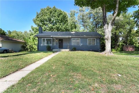 Photo of 1110 24th Street, Independence, MO 64052 (MLS # 2579482)