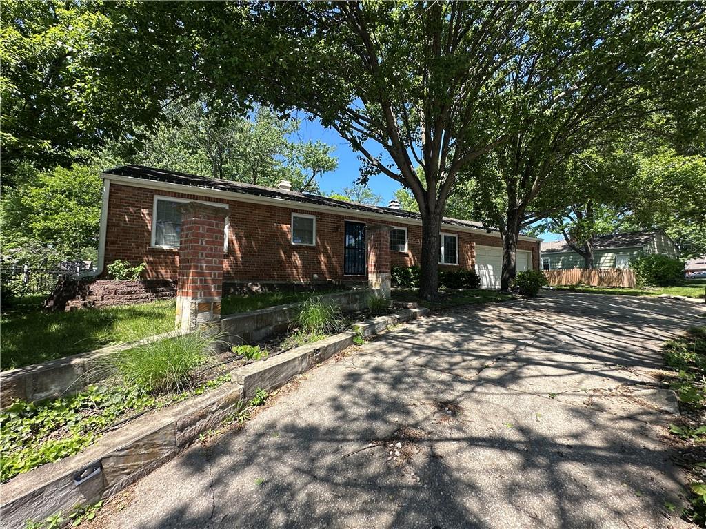 8308 State Line Road