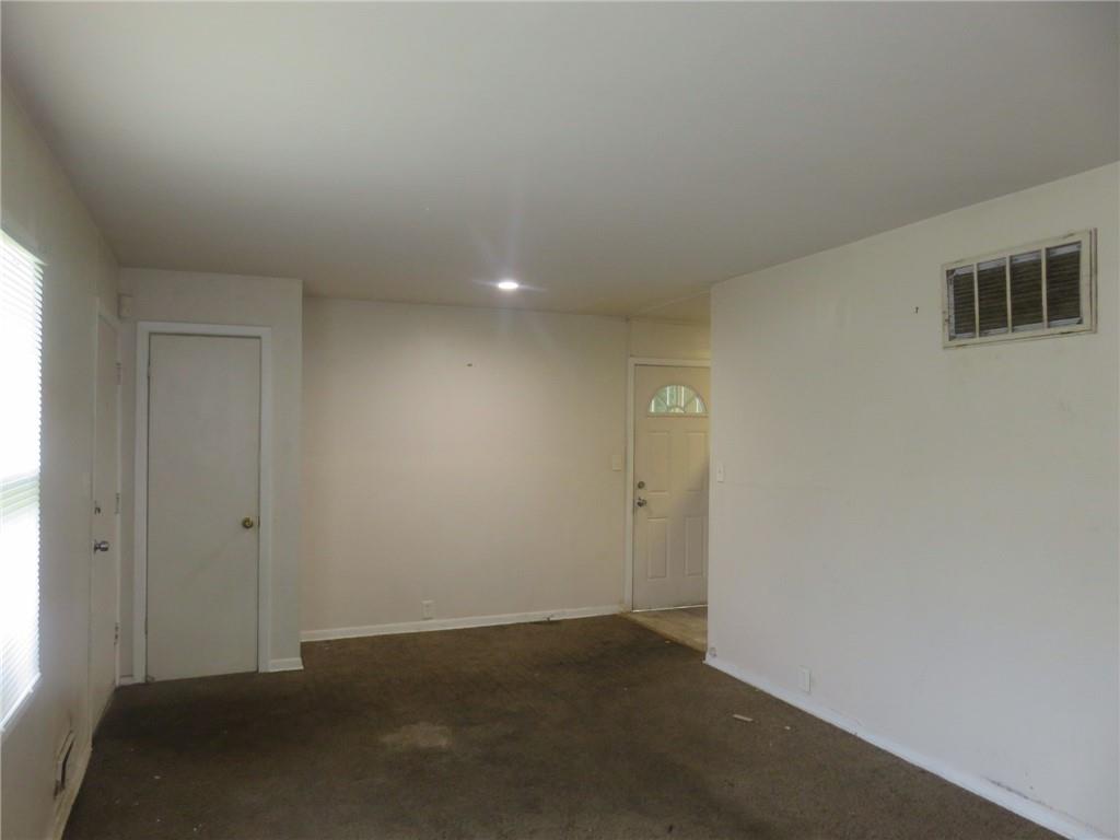 Kansas City, Missouri 64134, United States, 3 Bedrooms Bedrooms, ,1 BathroomBathrooms,Residential,Pending,185983