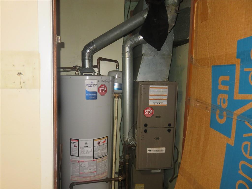 Kansas City, Missouri 64134, United States, 3 Bedrooms Bedrooms, ,1 BathroomBathrooms,Residential,Pending,185983