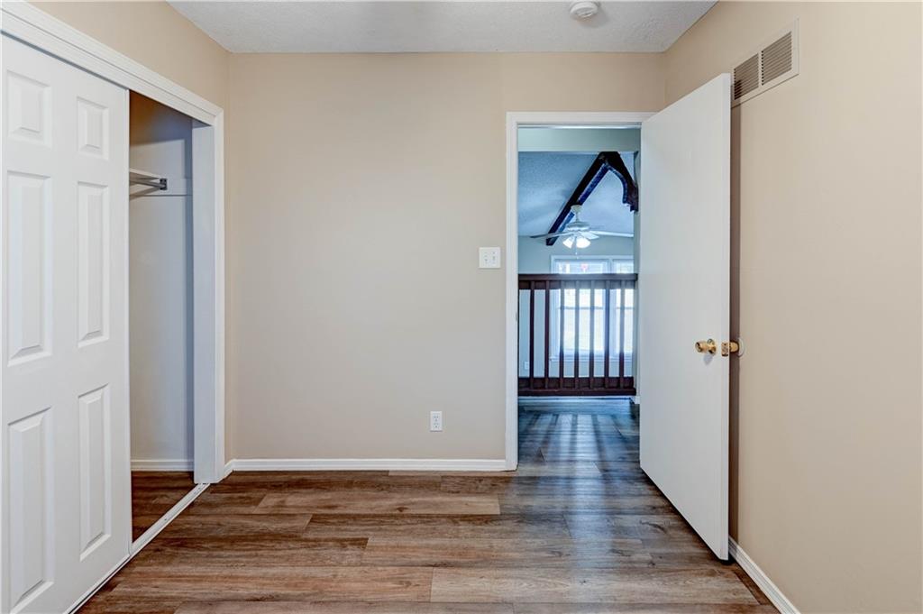 Lee's Summit, Missouri 64081, United States, 4 Bedrooms Bedrooms, ,3 BathroomsBathrooms,Residential,Pending,209951