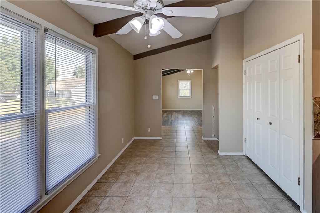 Lee's Summit, Missouri 64081, United States, 4 Bedrooms Bedrooms, ,3 BathroomsBathrooms,Residential,Pending,209951