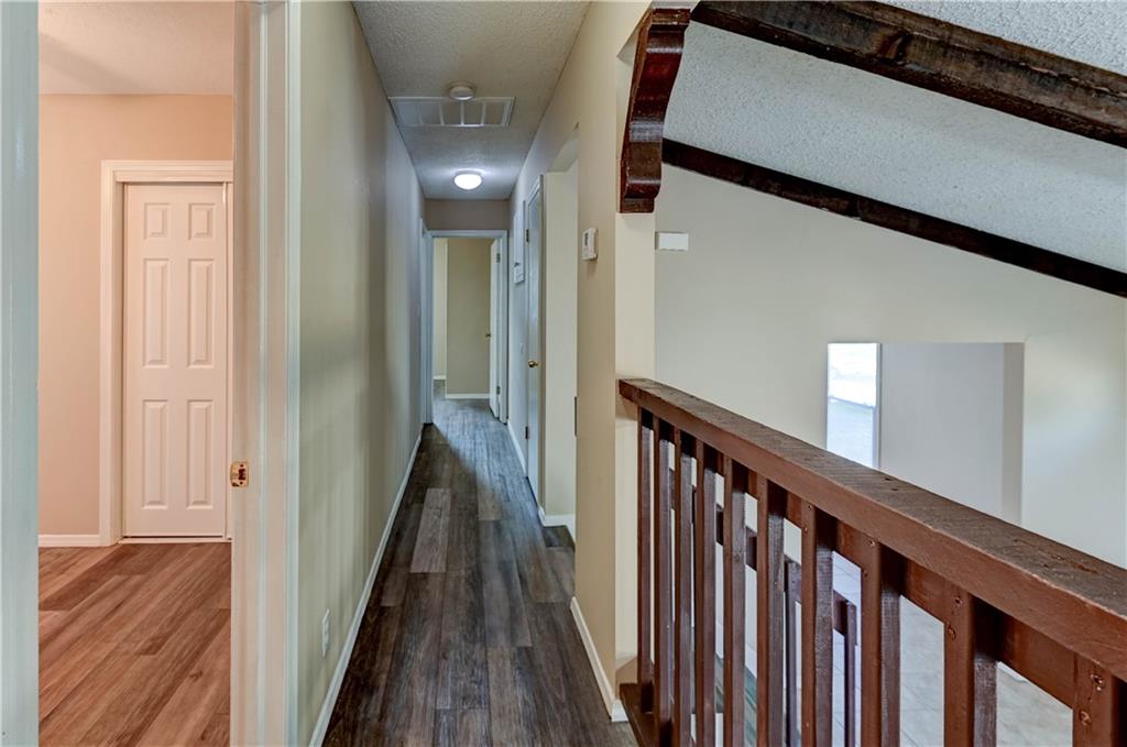 Lee's Summit, Missouri 64081, United States, 4 Bedrooms Bedrooms, ,3 BathroomsBathrooms,Residential,Pending,209951