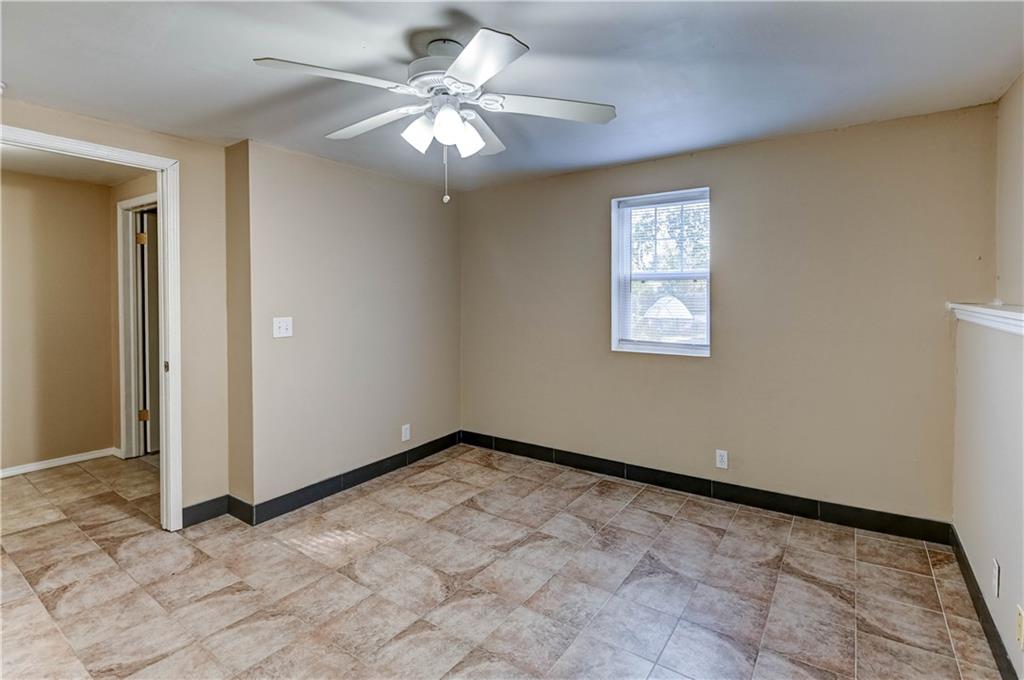 Lee's Summit, Missouri 64081, United States, 4 Bedrooms Bedrooms, ,3 BathroomsBathrooms,Residential,Pending,209951